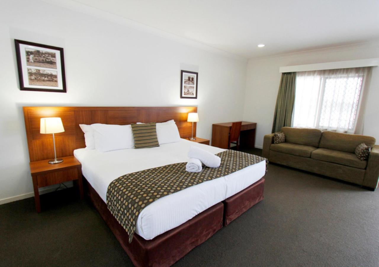 Chinchilla Downtown Motor Inn Buitenkant foto