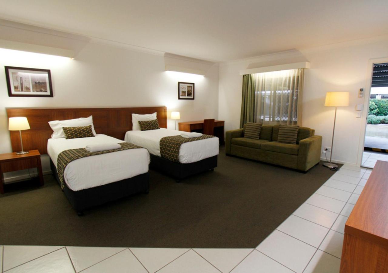 Chinchilla Downtown Motor Inn Buitenkant foto