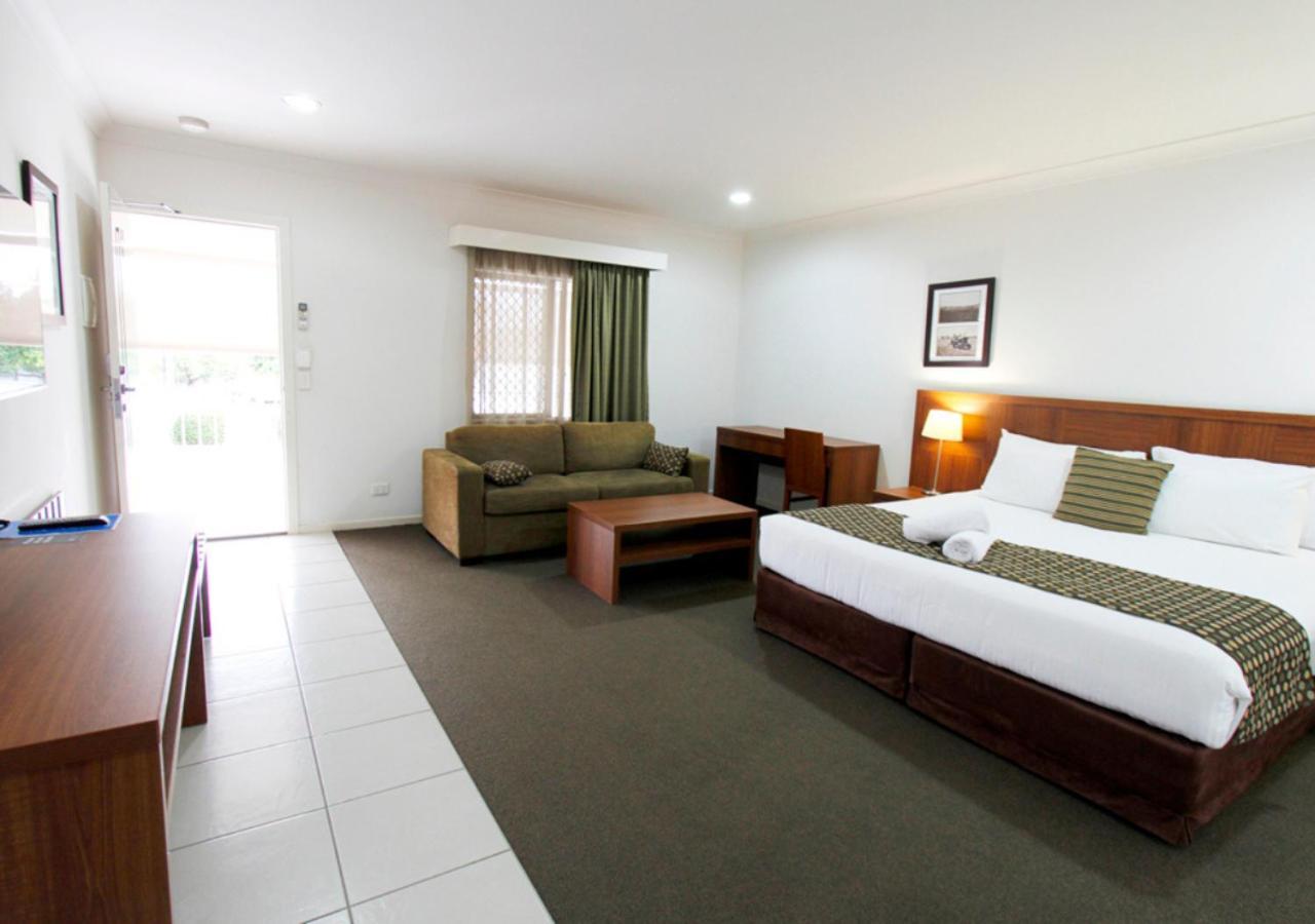 Chinchilla Downtown Motor Inn Buitenkant foto