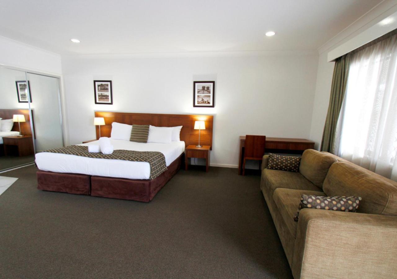 Chinchilla Downtown Motor Inn Buitenkant foto