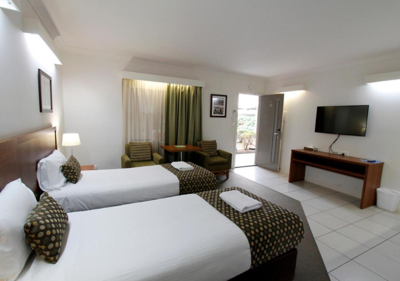 Chinchilla Downtown Motor Inn Buitenkant foto
