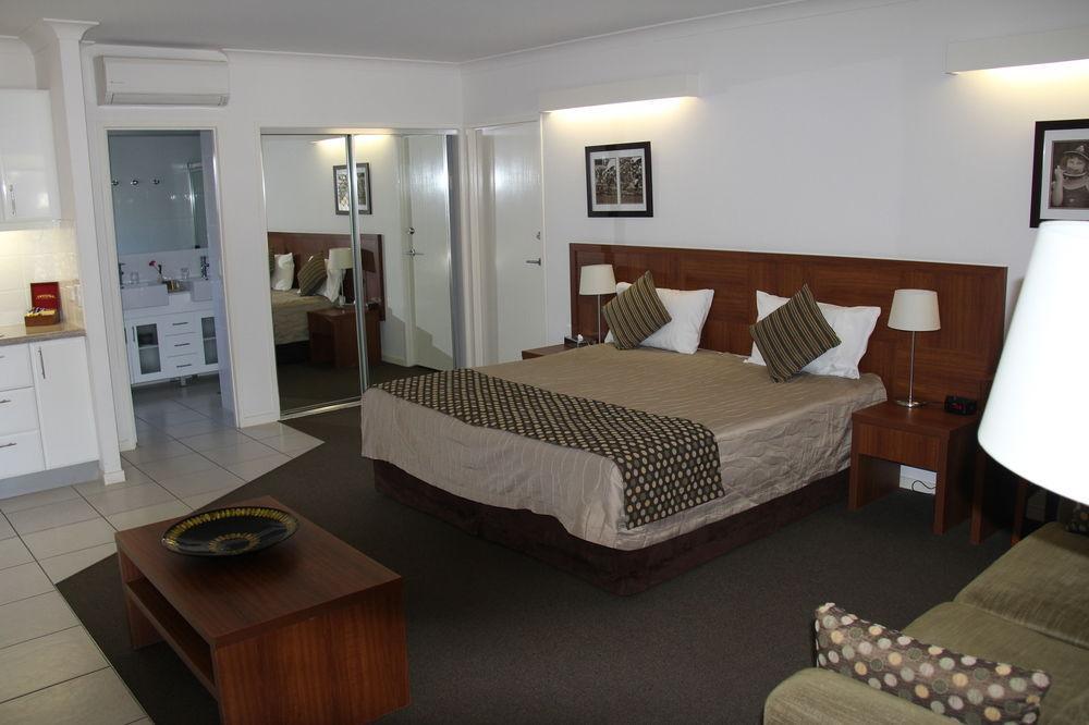 Chinchilla Downtown Motor Inn Buitenkant foto