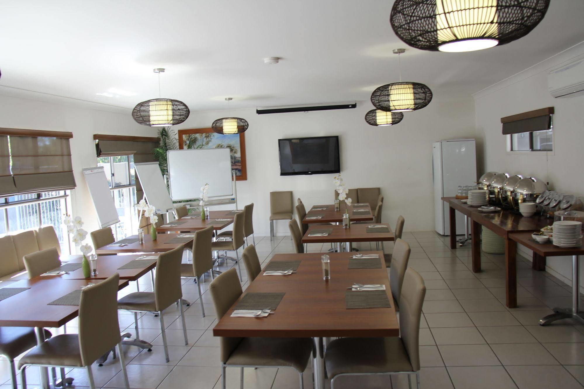 Chinchilla Downtown Motor Inn Buitenkant foto